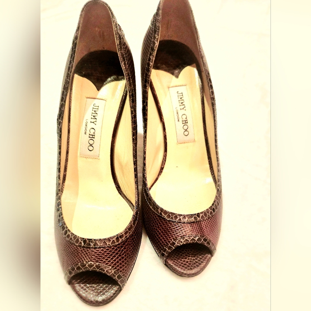Jimmy Choo Snakeskin Peeptoe Pumps Grey snakeskin size 38 / US7.5